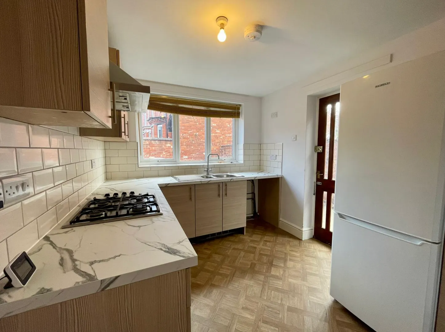 Large 4 Bed Terraced House // Aug 2026 - Image 9
